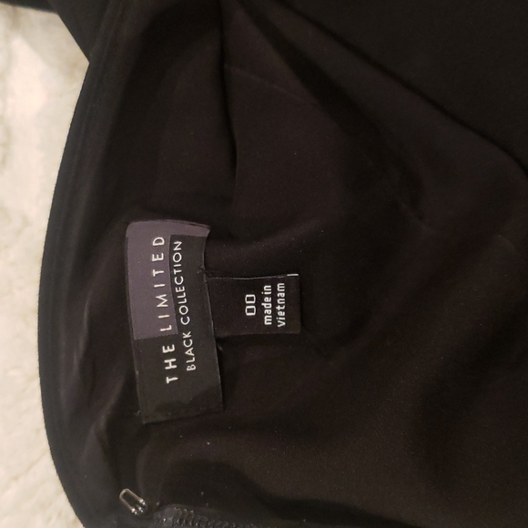 The Limited Black Collection - Picture 6 of 12